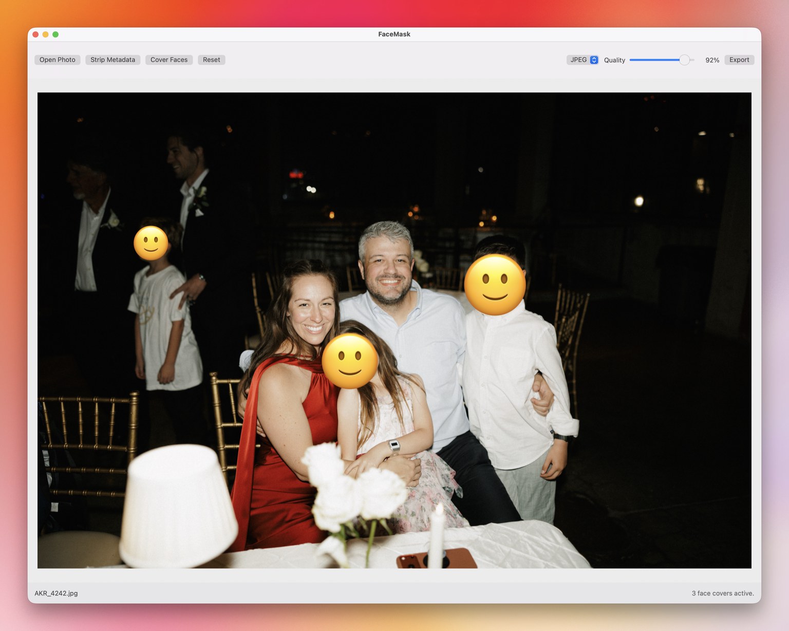 FaceMask editing a family photo on macOS